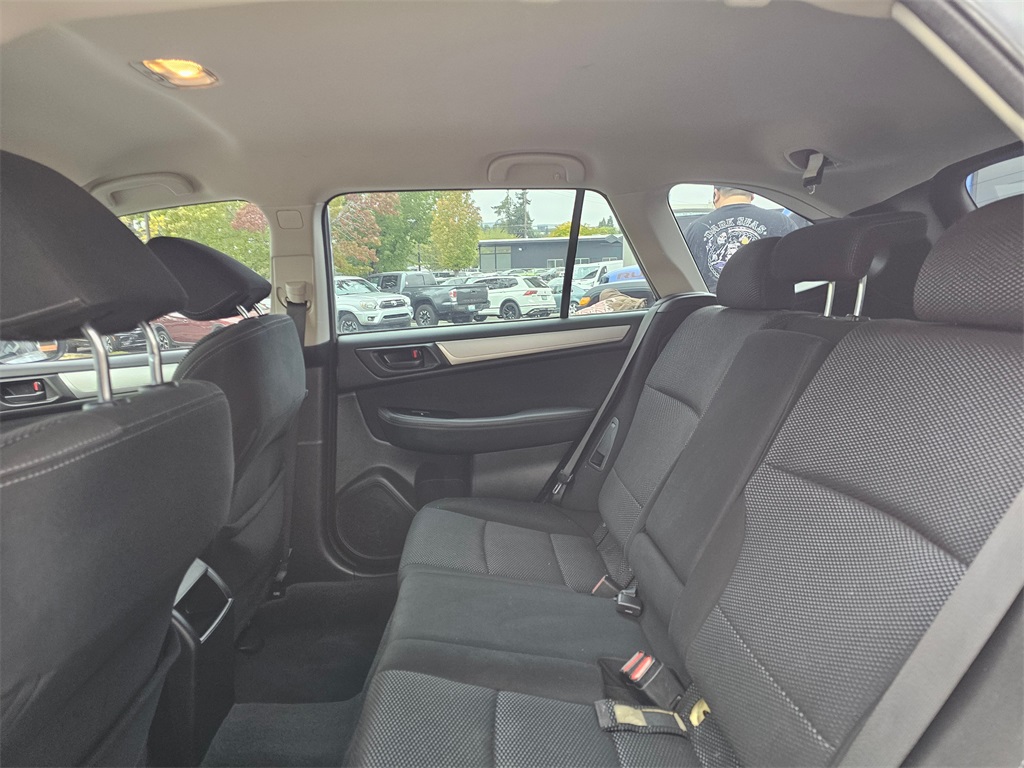 2018 Subaru Outback 2.5i photo 18