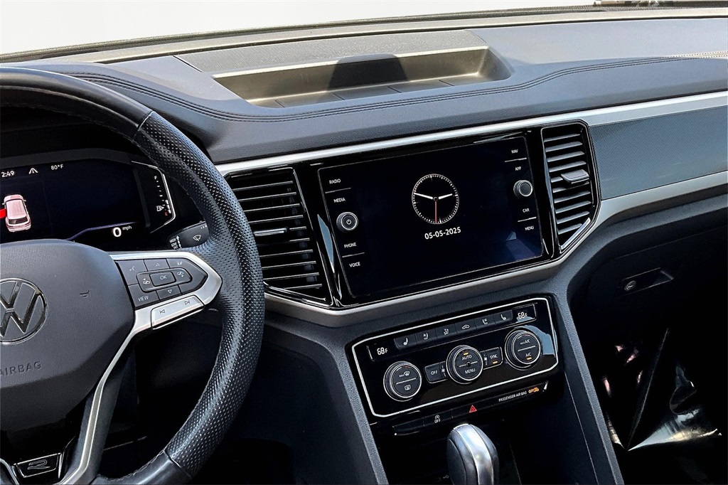 Image 6 of Pre-Owned 2022 Volkswagen Atlas Cross Sport 3.6L V6 SEL Premium R-Line