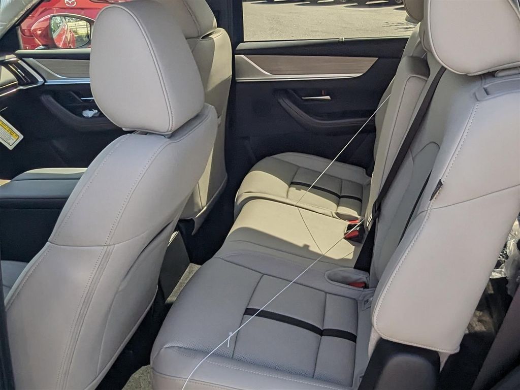 2025 Mazda CX-90 3.3 Turbo Preferred photo 12