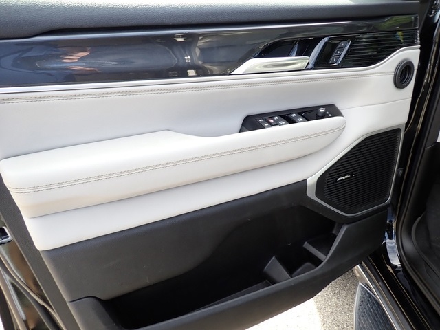 2022 Jeep Wagoneer Series I photo 18