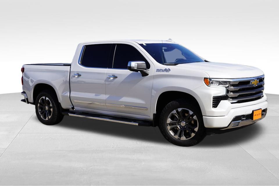2024 Chevrolet Silverado 1500 High Country Z71 photo 2