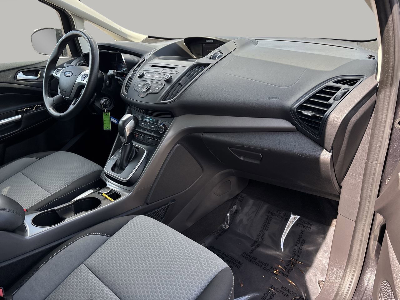 2017 Ford C-Max Hybrid SE photo 11