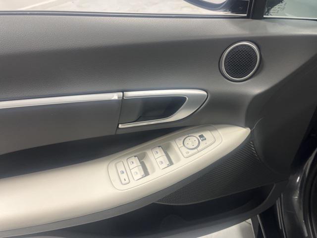 2026 Hyundai Sonata SEL Sport photo 4