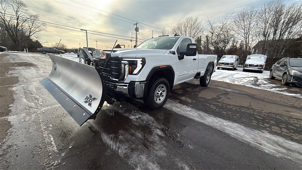 2026 GMC Sierra 2500HD Pro's photo