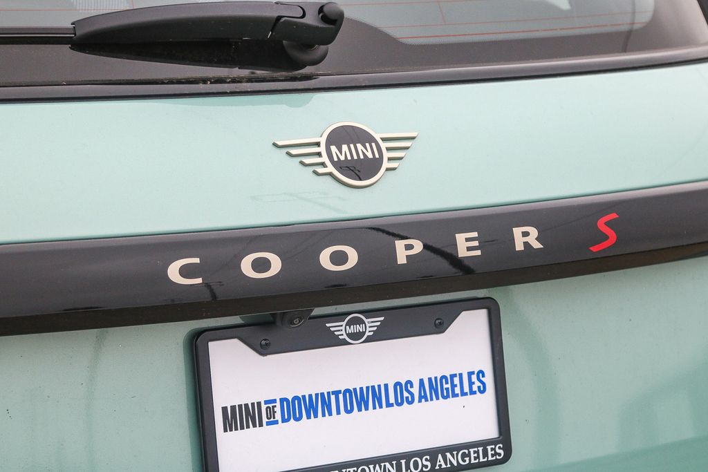 2026 Mini Cooper 2 Door Hardtop Signature photo 6