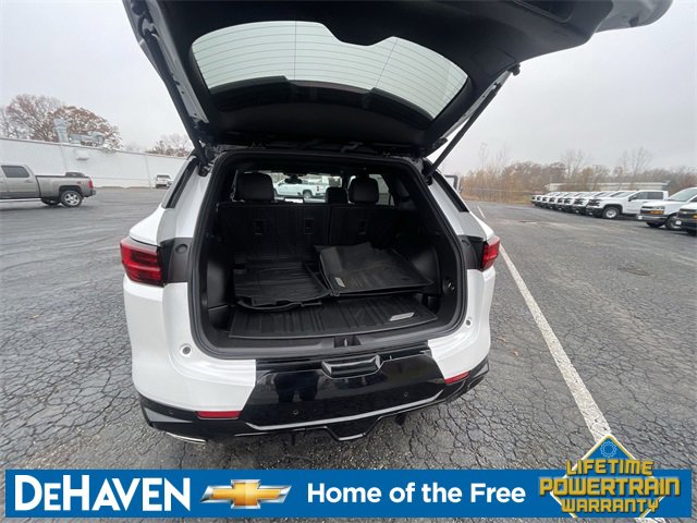 2024 Chevrolet Blazer RS photo 2