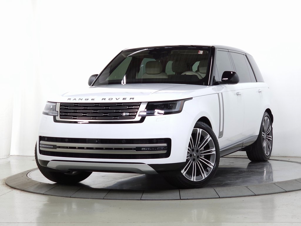 2023 Land Rover Range Rover SE's photo