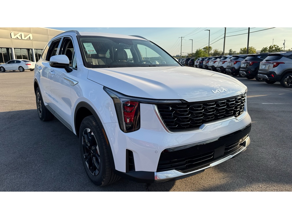 2026 Kia Sorento S's photo