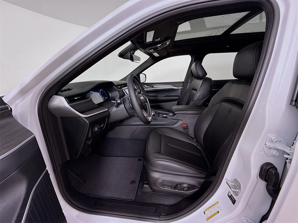 2025 Jeep Grand Cherokee Limited photo 11