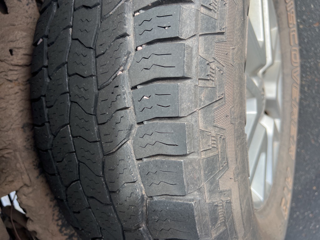 2015 Nissan Frontier SV photo 18