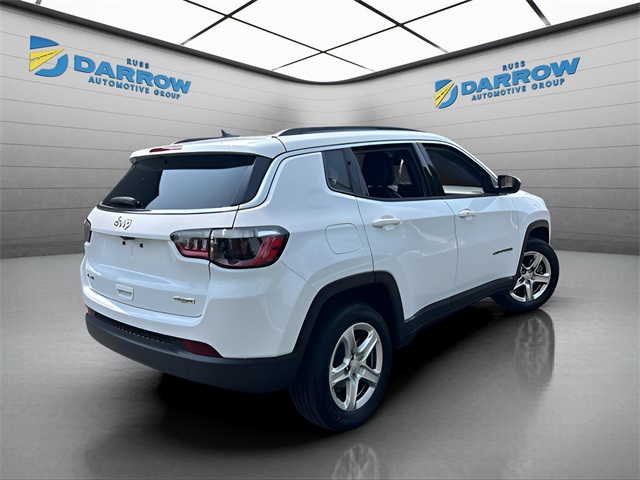 2023 Jeep Compass Latitude photo 3