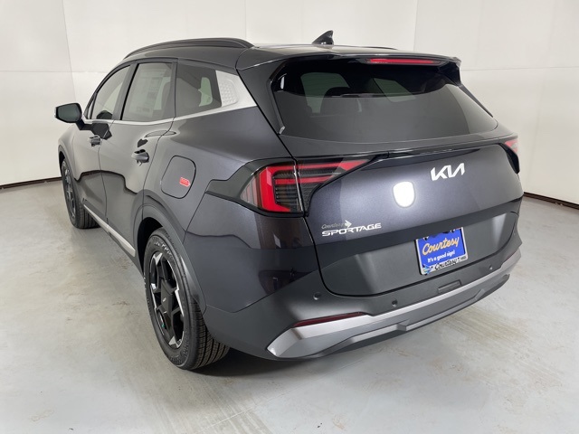 2026 Kia Sportage EX photo 2