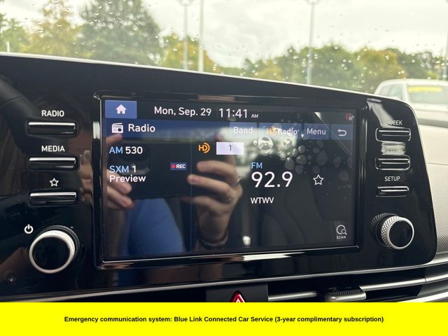 2022 Hyundai Elantra SEL Convenience photo 9