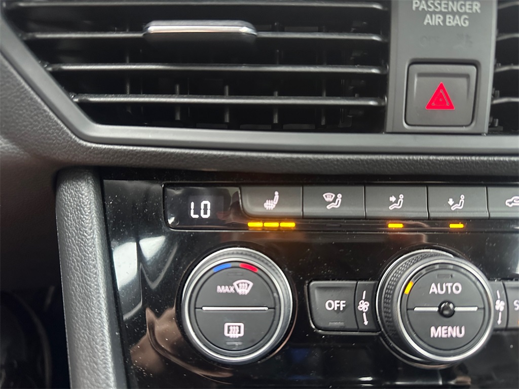 2023 Volkswagen Jetta 1.5T SE photo 24