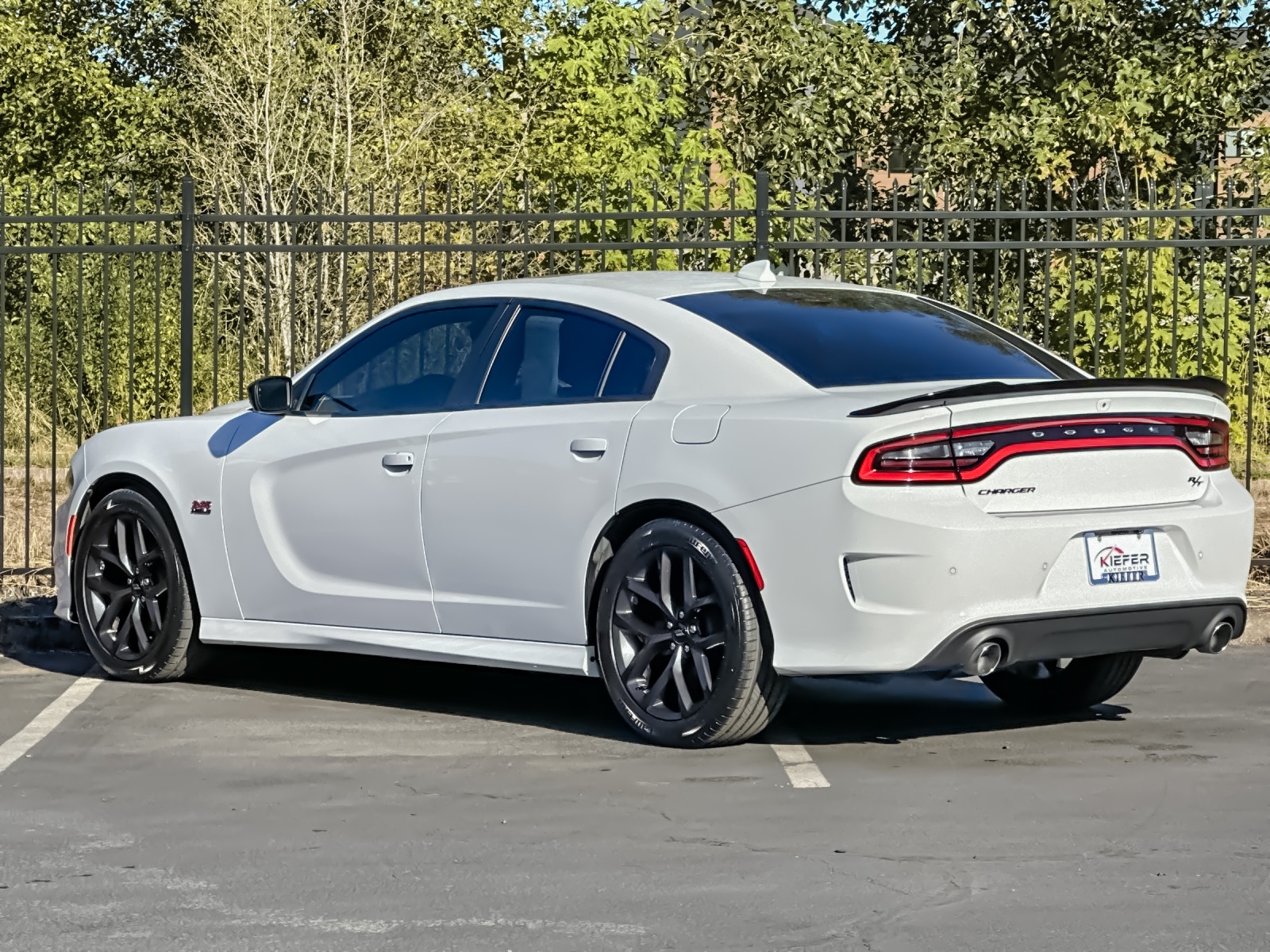 2019 Dodge Charger R/T photo 5