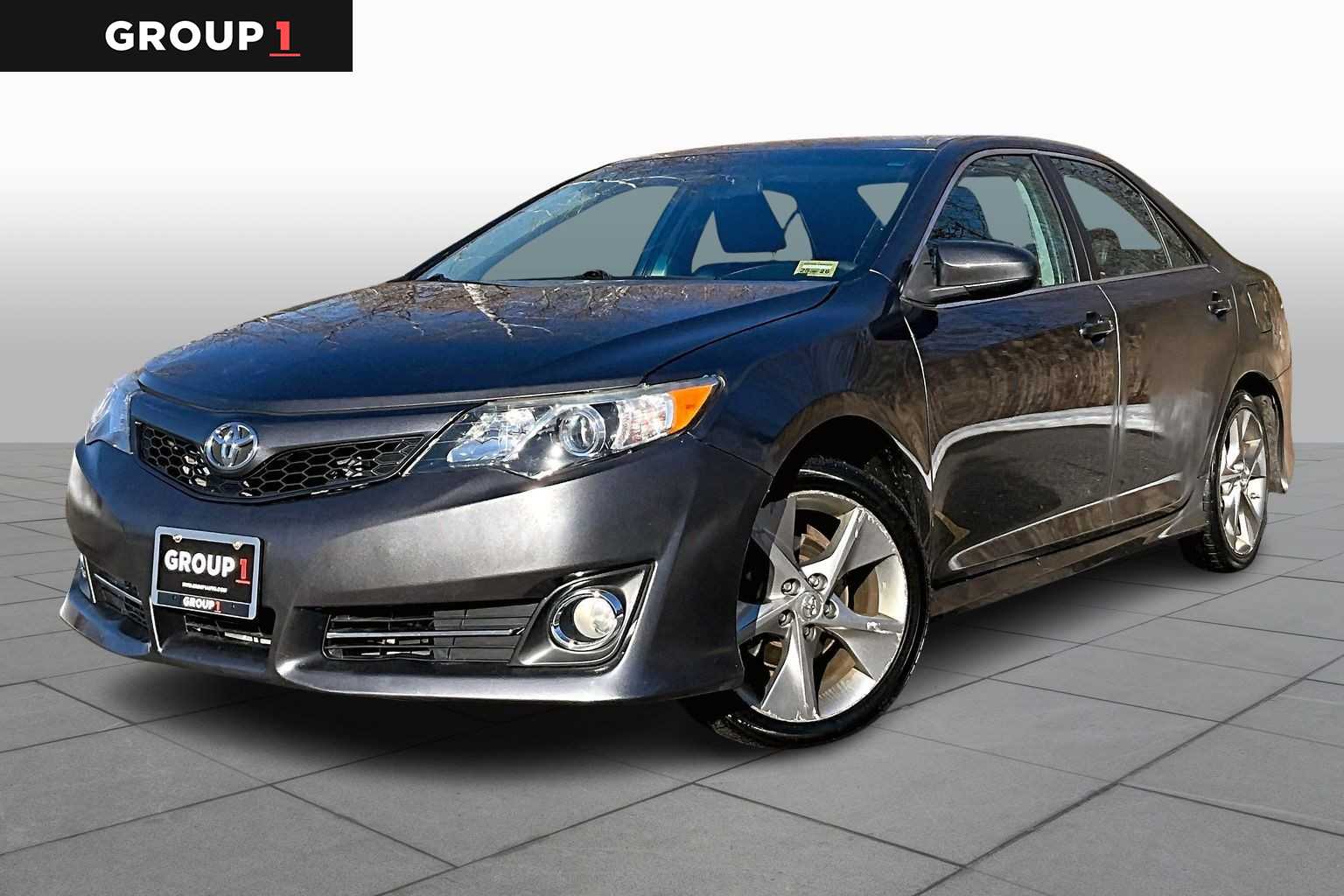 2014 Toyota Camry SE