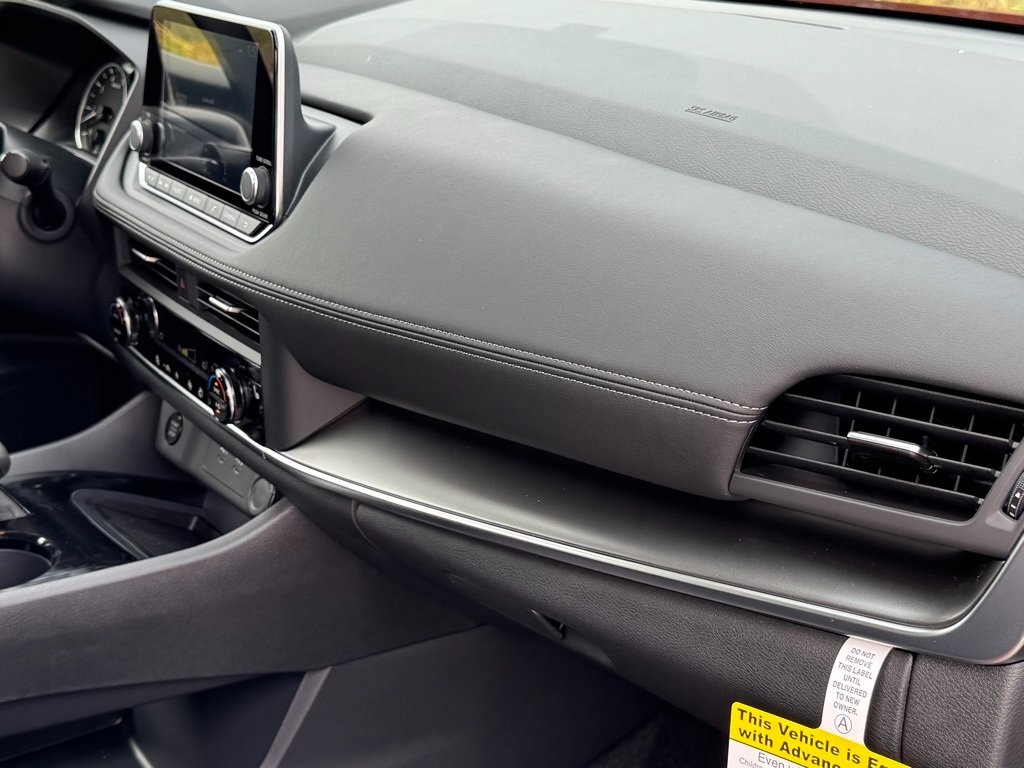 2026 Nissan Rogue SV photo 26