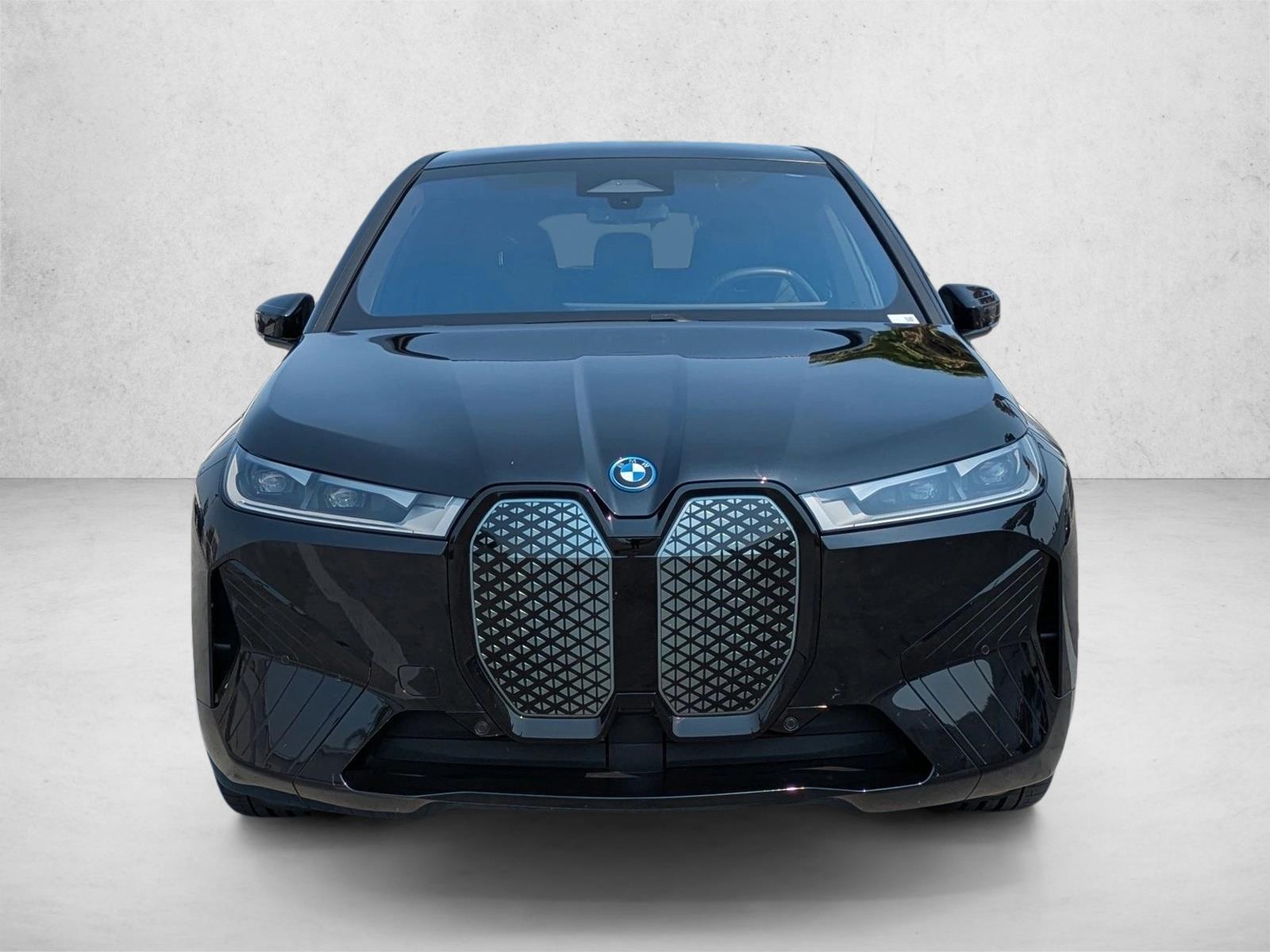 2025 Bmw iX photo 2