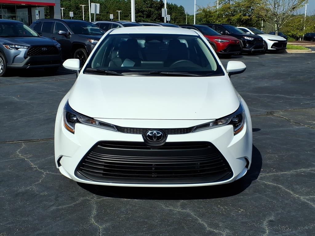 2026 Toyota Corolla LE photo 9