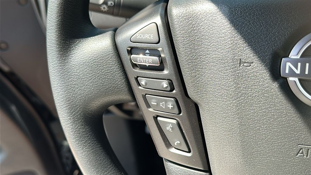 2025 Nissan Frontier S photo 12