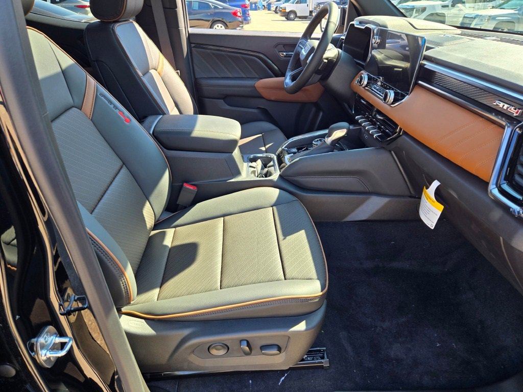 2025 Gmc Canyon AT4 photo 4