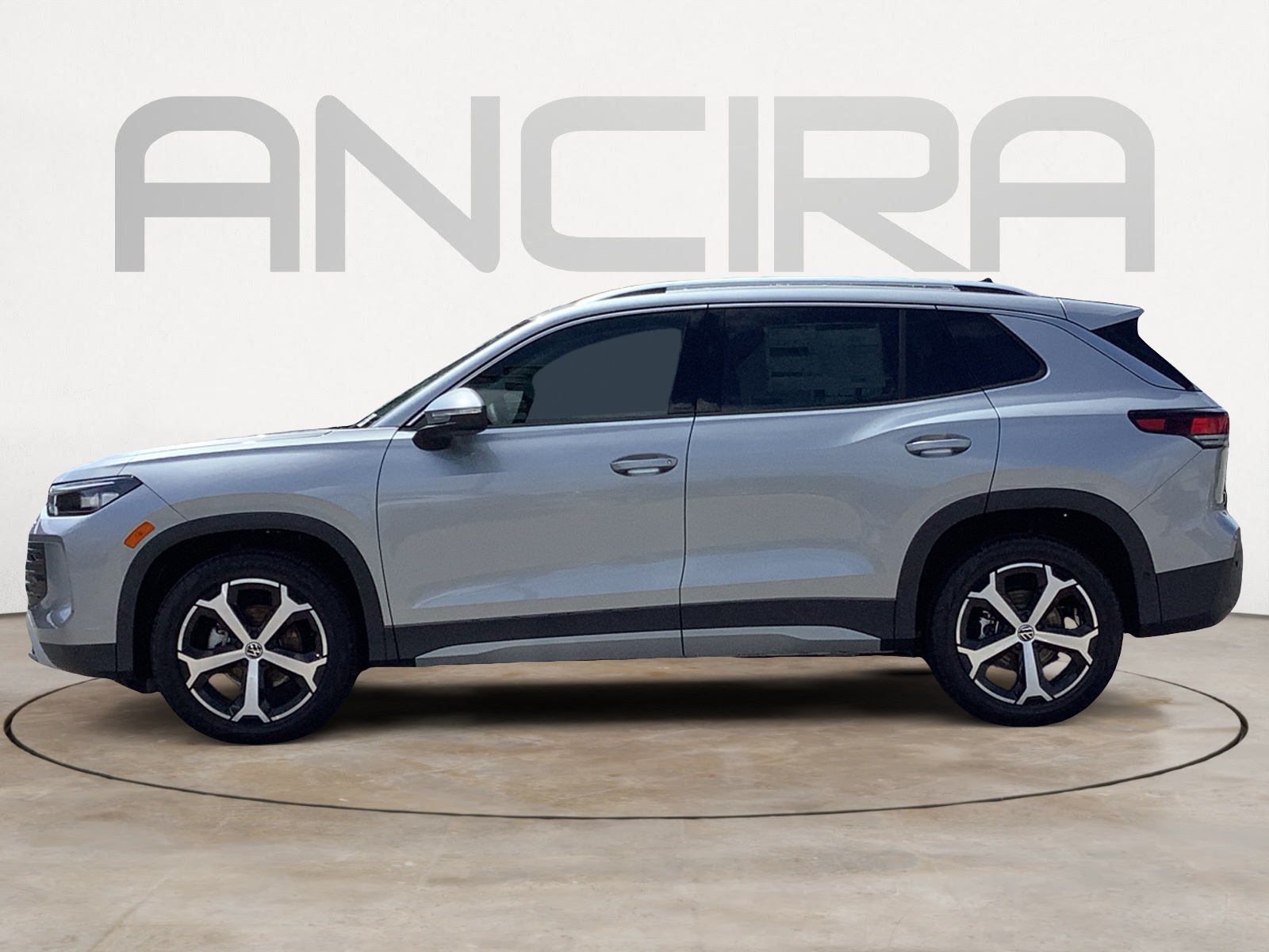 2025 Volkswagen Tiguan SE photo 3