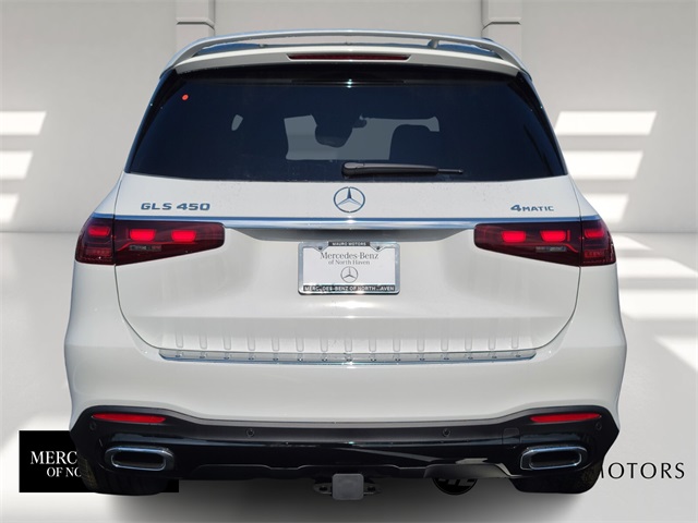 2025 Mercedes Benz GLS 450 4MATIC photo 4