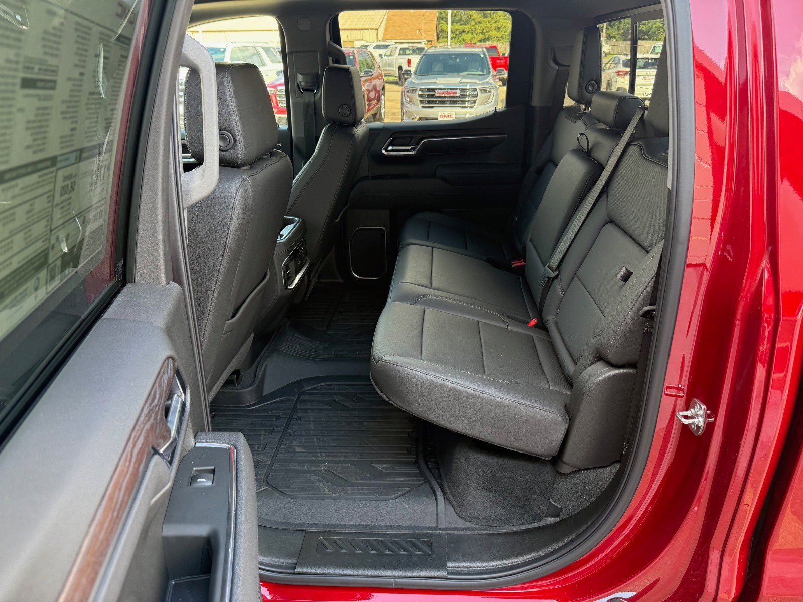 2025 Gmc Sierra 1500 SLT photo 15