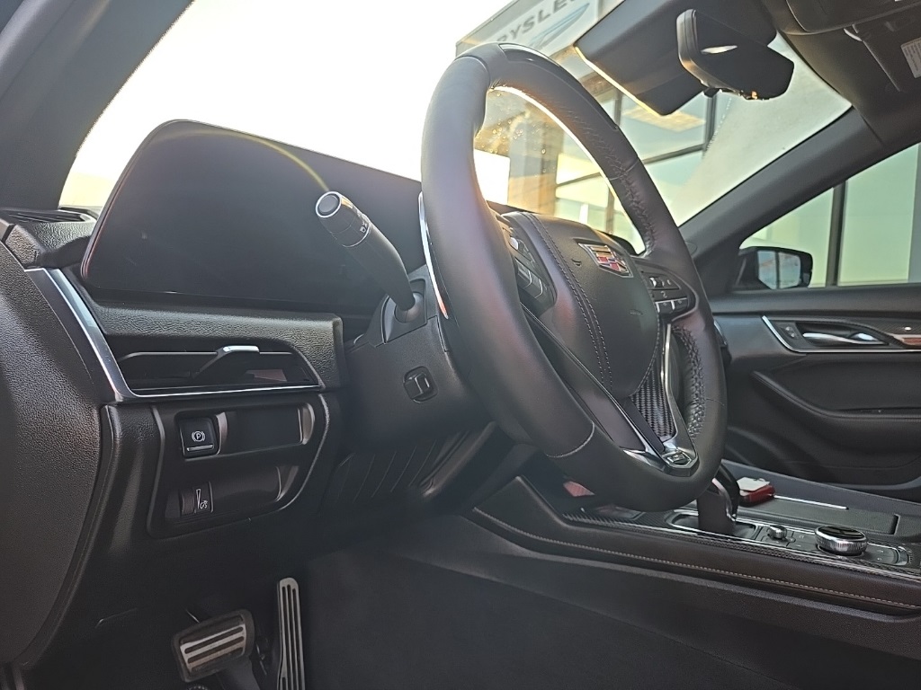 2026 Cadillac CT5 V photo 32