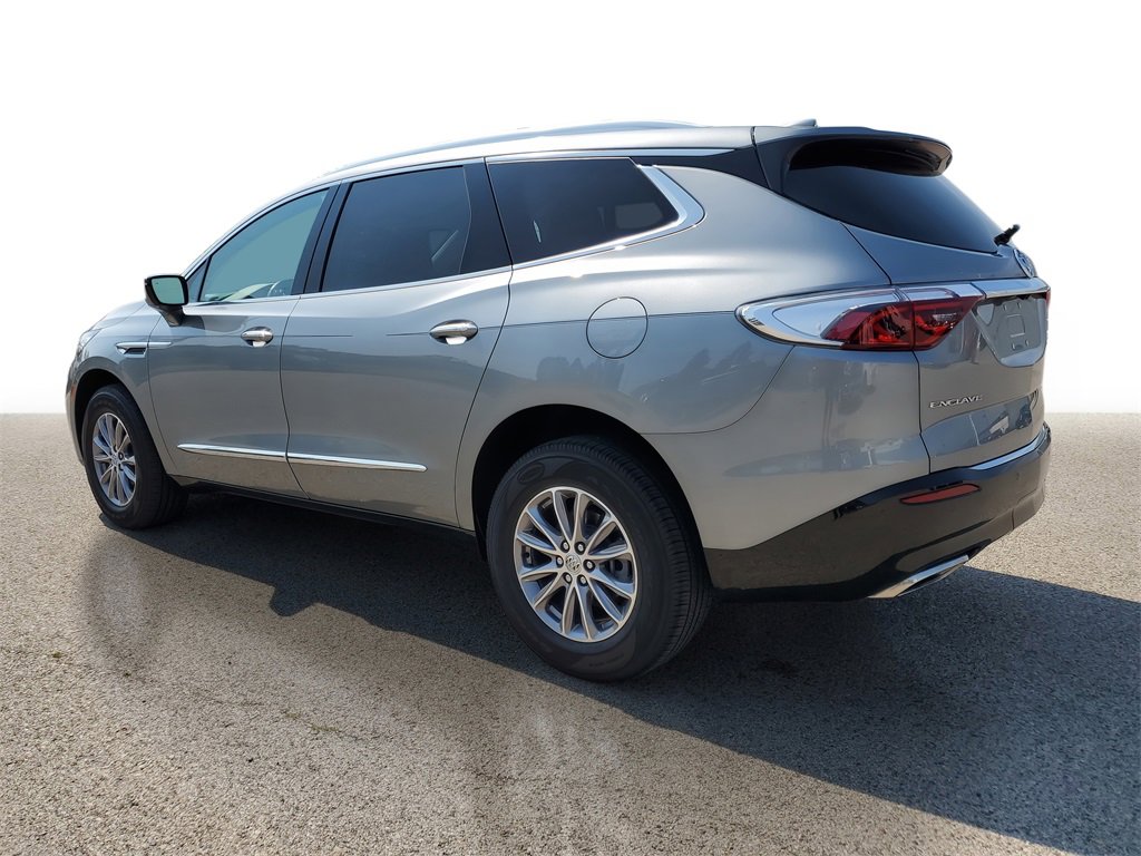 2023 Buick Enclave Essence photo 3