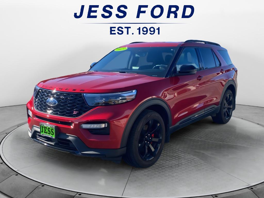2023 Ford Explorer ST's photo