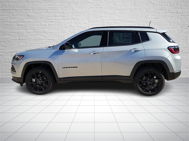 2026 Jeep Compass Latitude photo 2