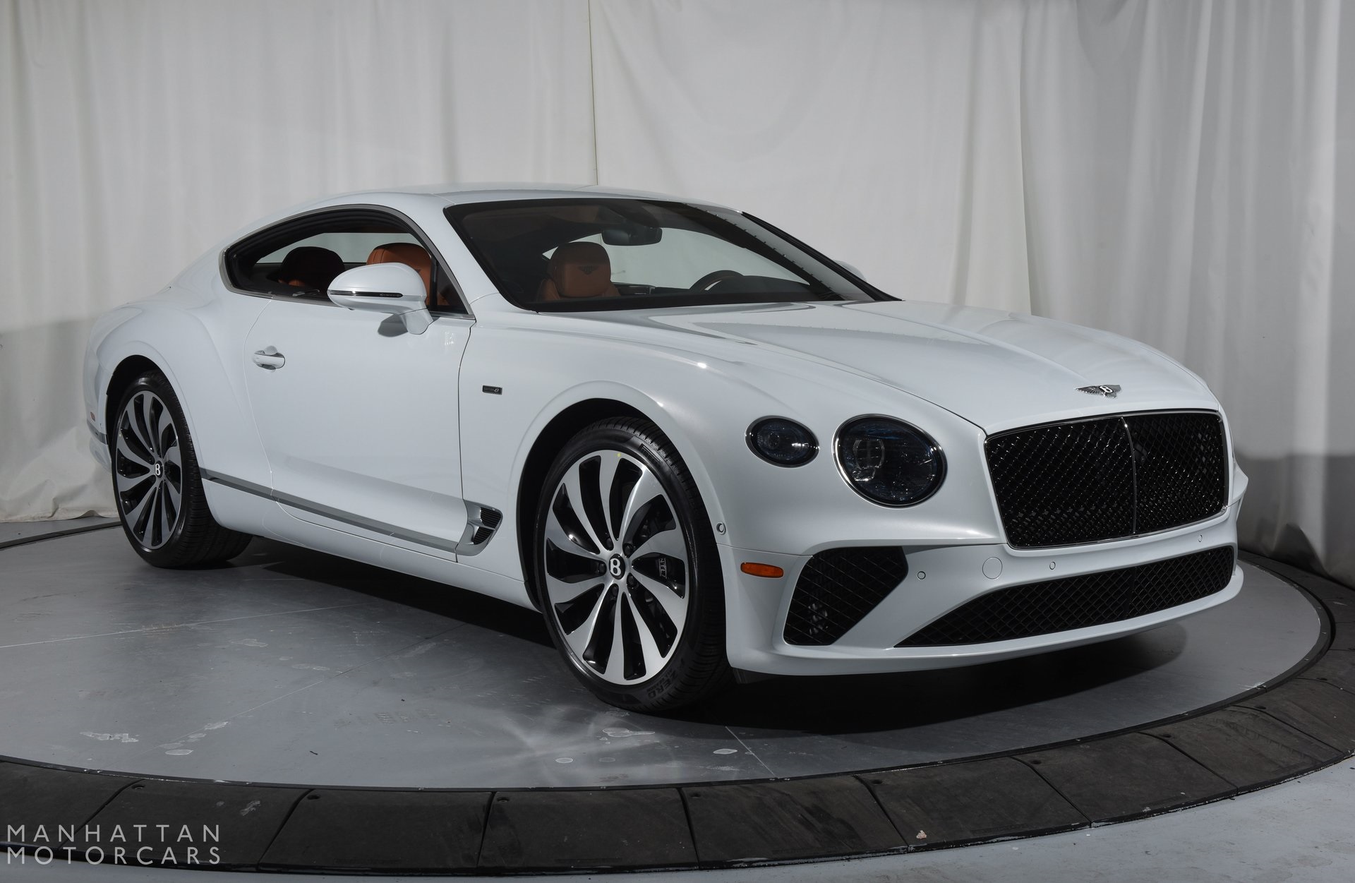 2024 Bentley Continental GT V8 photo 3