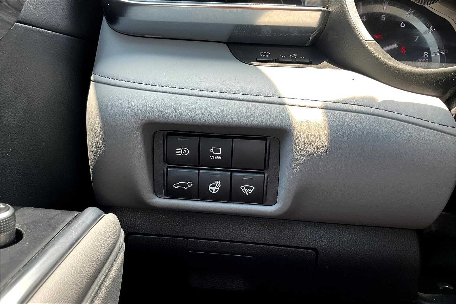 2021 Toyota Highlander Platinum photo 33