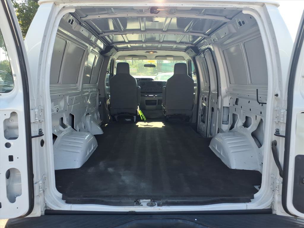 2013 Ford E-150 photo 23