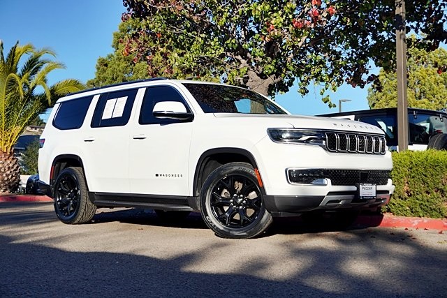 Used 2022 White Jeep Series II image 1