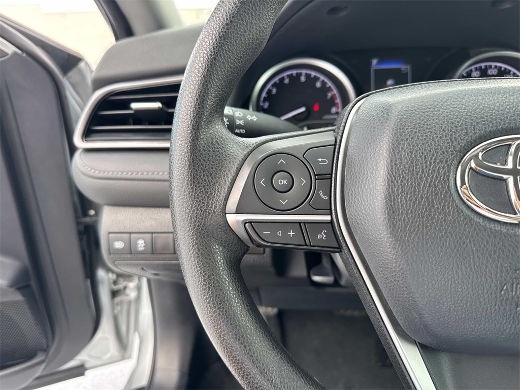 2023 Toyota Camry LE photo 22