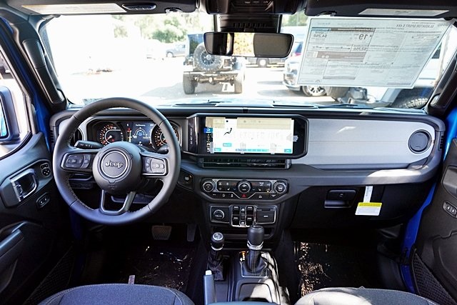 New 2025 Hydro Blue Pearl-Coat Exterior Paint Jeep Sport S image 23