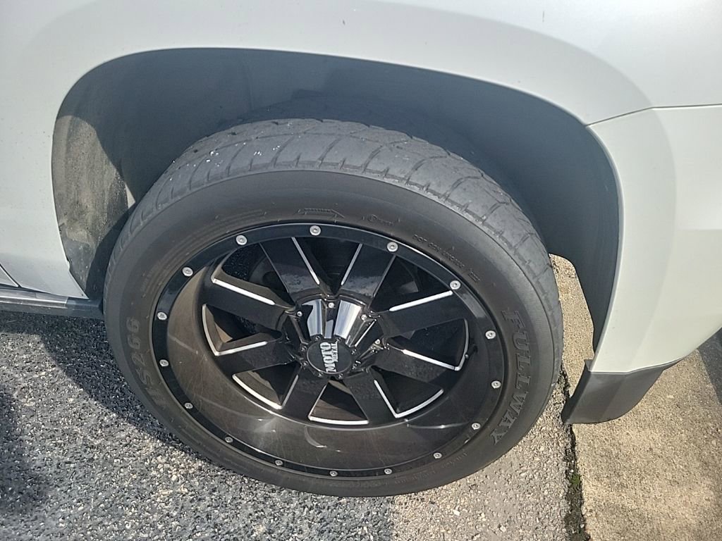 2017 Chevrolet Tahoe Premier photo 4