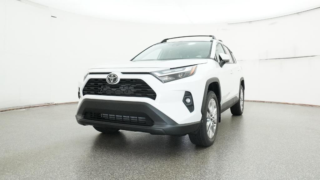 2025 Toyota RAV4 XLE Premium photo 4