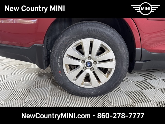 2017 Subaru Outback 2.5i Premium photo 9