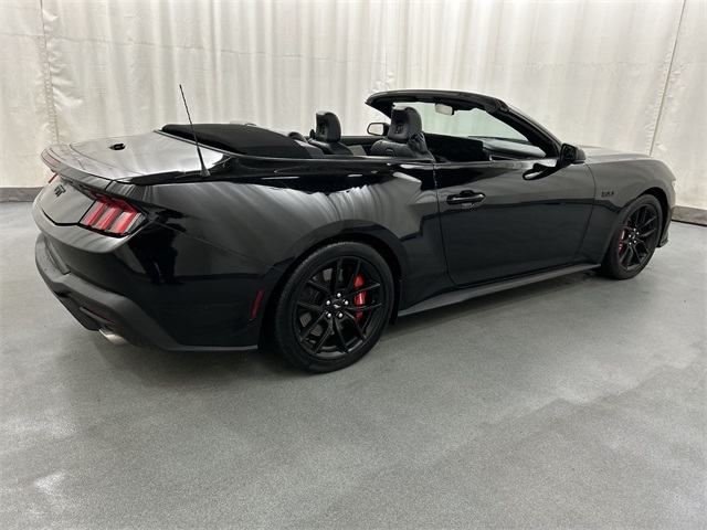 2024 Ford Mustang GT Premium photo 4