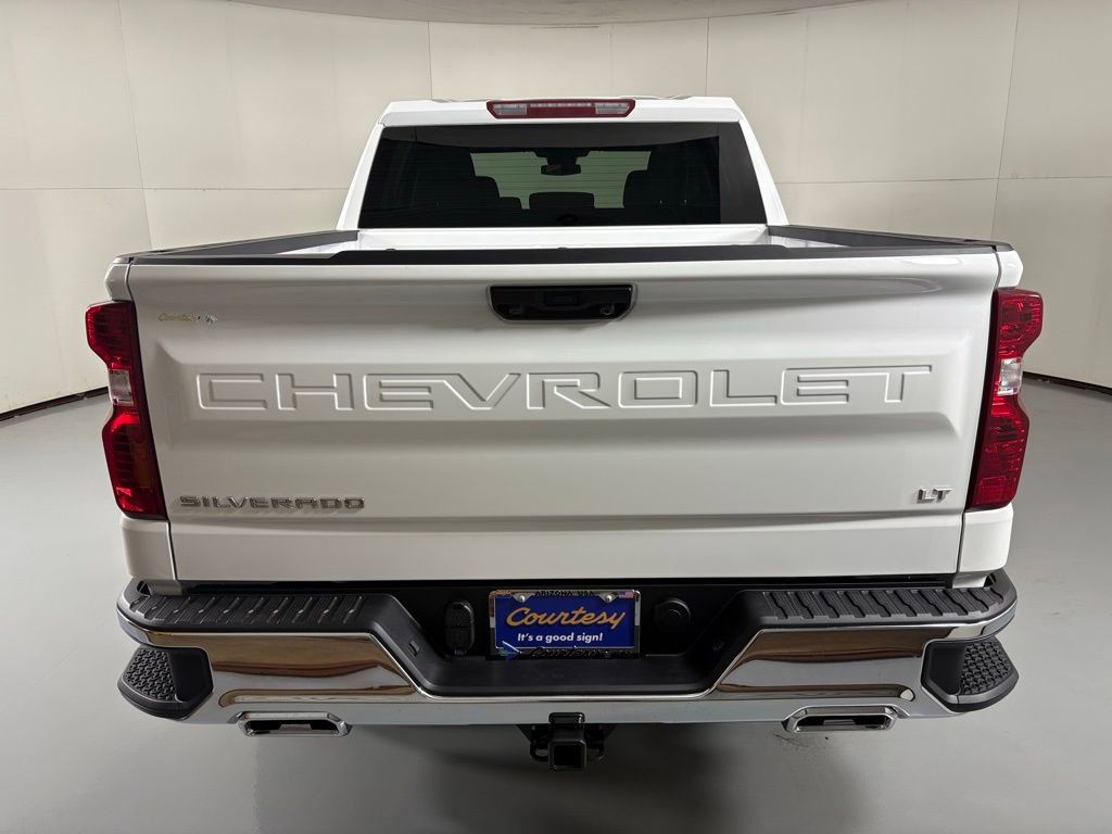 2026 Chevrolet Silverado 1500 LT photo 4