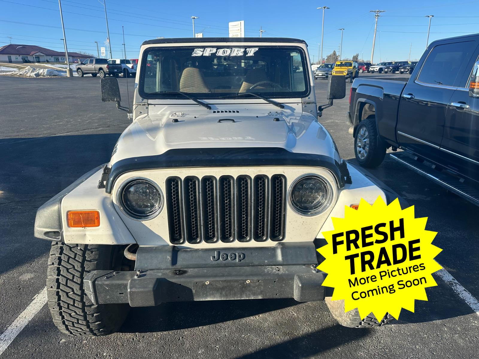Used 2000 Jeep Wrangler SPORT with VIN 1J4FA49S5YP710205 for sale in Charles City, IA