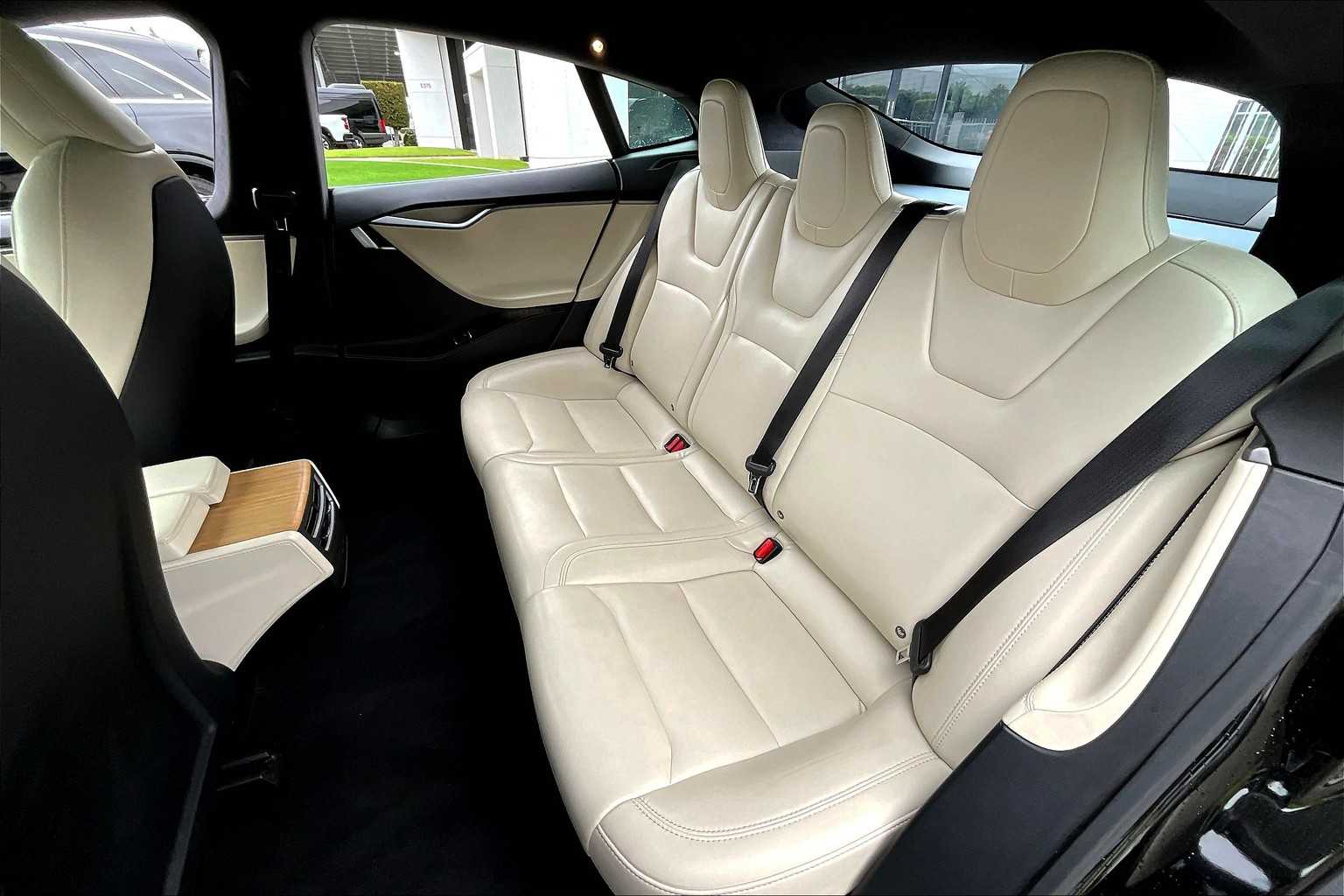 2021 Tesla Model S Long Range Plus photo 20