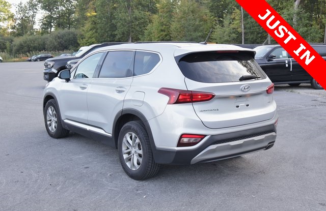2020 Hyundai Santa Fe SE photo 5