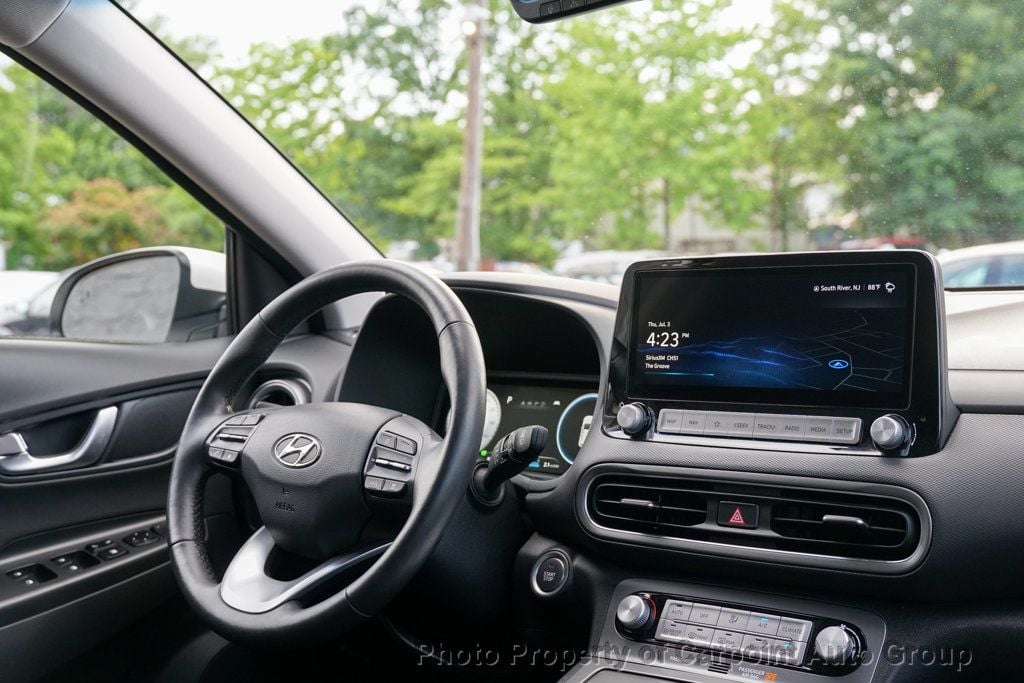 2022 Hyundai Kona Electric Limited photo 9