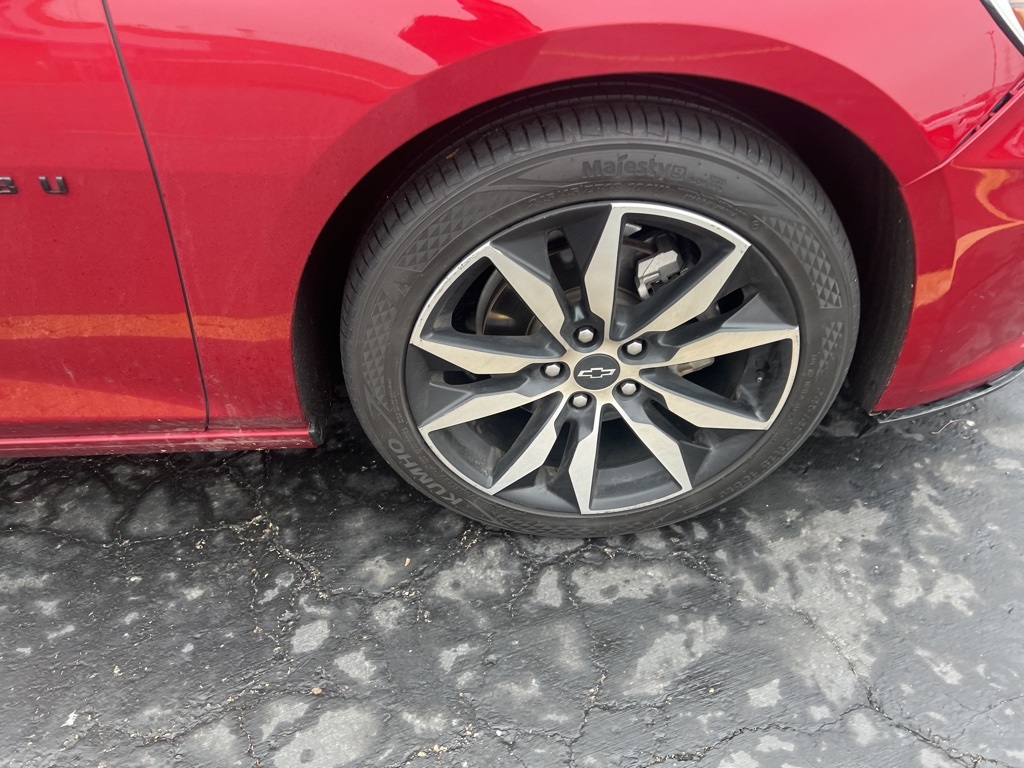 2021 CHEVROLET MALIBU - Image 2