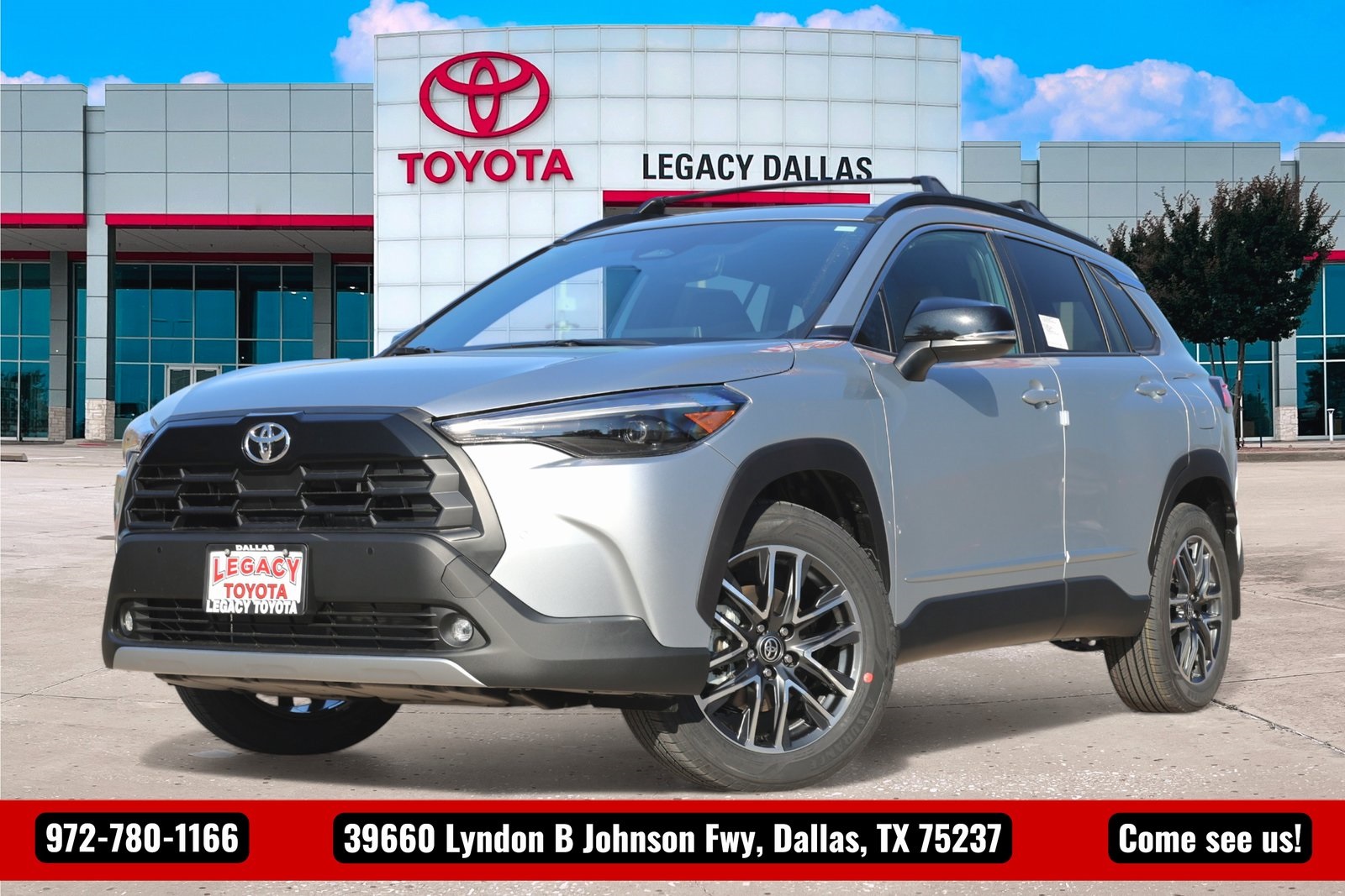 2026 Toyota Corolla Cross XLE's photo