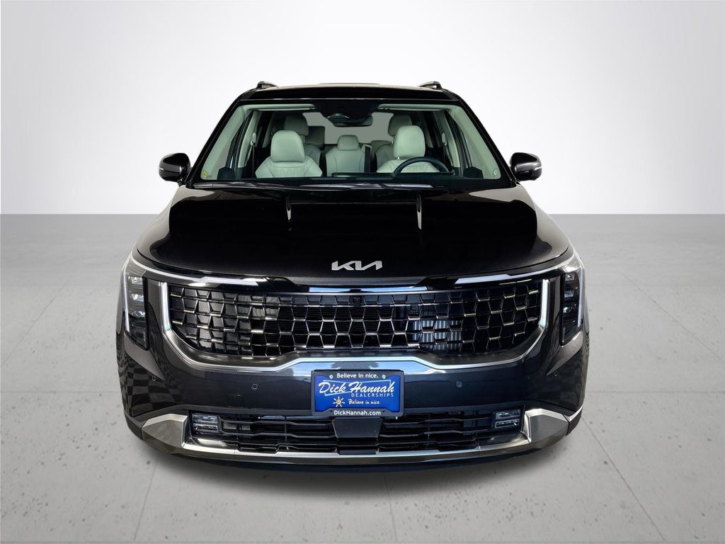 2026 Kia Carnival SX photo 3